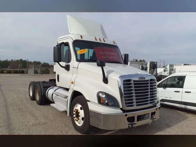 2019 FREIGHTLINER/MERCEDES CASCADIA 125