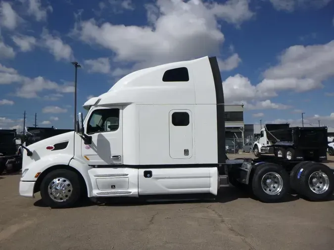 2022 Peterbilt 579