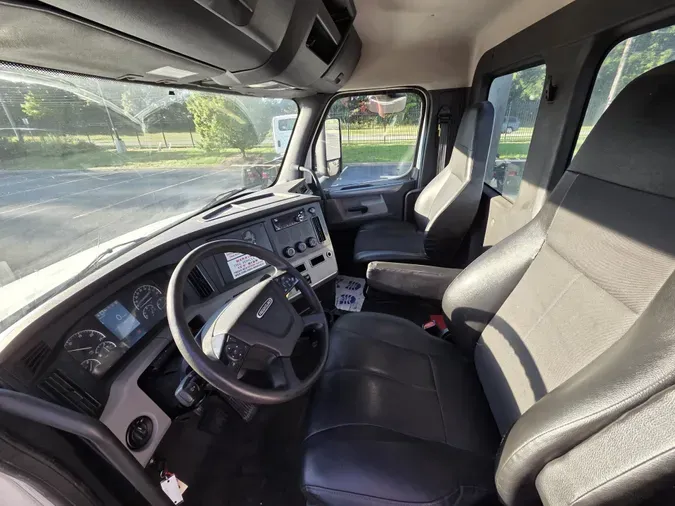 2020 Freightliner Cascadia