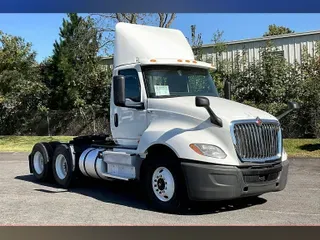 2019 INT LT625 6x4