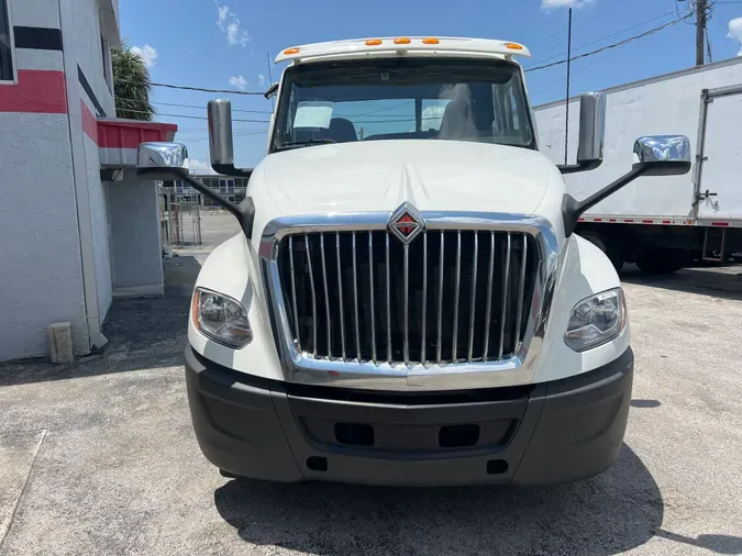 2020 NAVISTAR INTERNATIONAL LT625 DAYCAB T/A