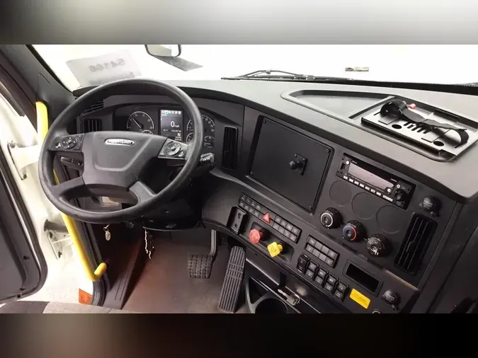 2023 Freightliner Cascadia 126913230a09905882e36376c10022d969c