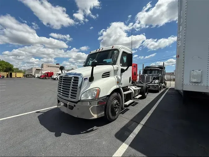 2016 FREIGHTLINER CASCADIA