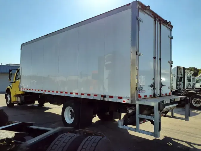 2016 FREIGHTLINER M2 106