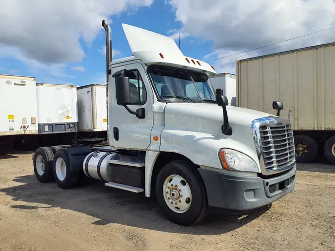 2018 FREIGHTLINER/MERCEDES CASCADIA 125