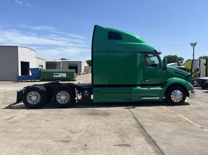 2023 Peterbilt 579