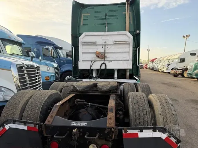 2006 VOLVO VNL64T780