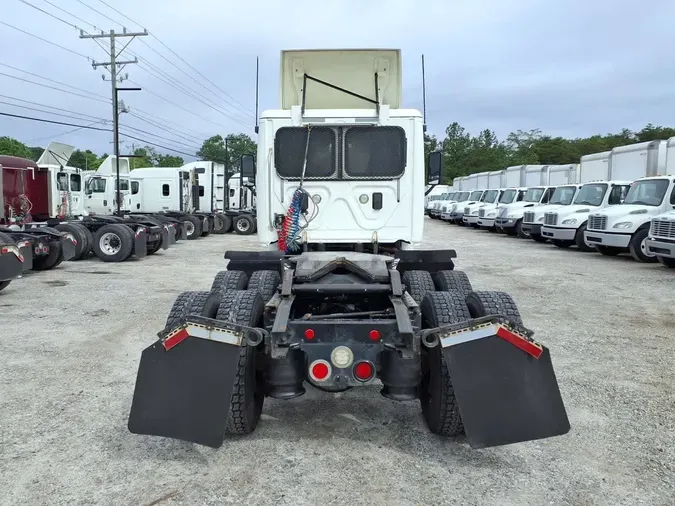 2017 FREIGHTLINER CASCADIA 125