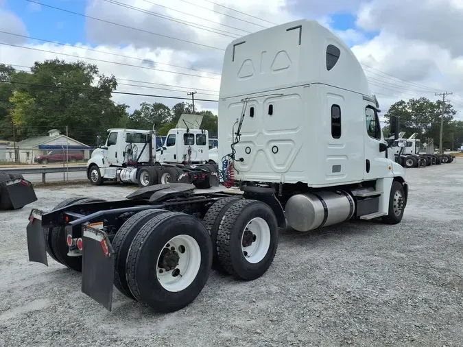 2019 FREIGHTLINER CASCADIA 125914645e963e4753a872b6f055d2f609c