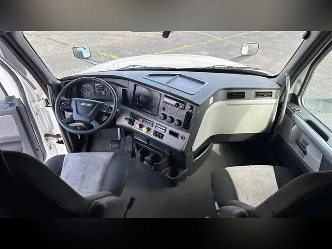 2020 FREIGHTLINER CA126