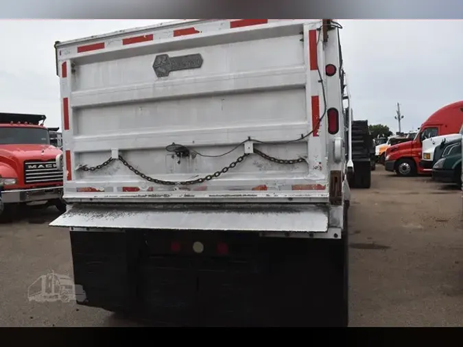 2005 PETERBILT 357