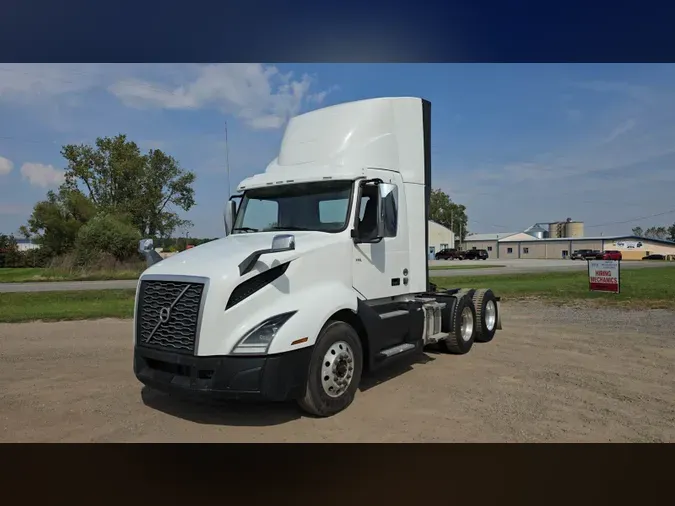 2020 Volvo VNL300914c18677abb7d9622e207811a87d6a1