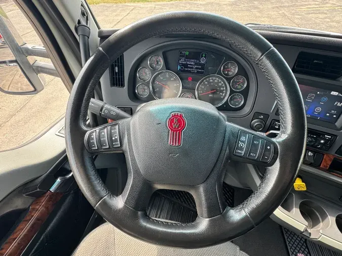 2022 Kenworth T680