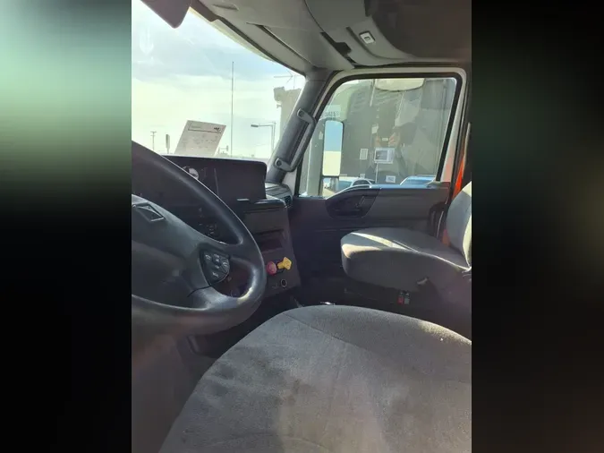 2020 NAVISTAR INTERNATIONAL LT625 SLPR CAB