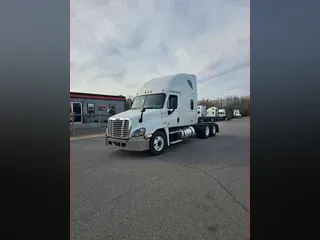 2019 FREIGHTLINER/MERCEDES CASCADIA 125