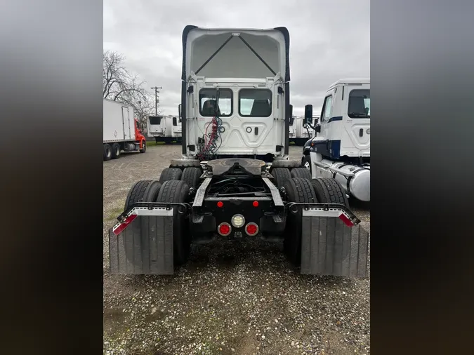 2018 FREIGHTLINER/MERCEDES CASCADIA 125