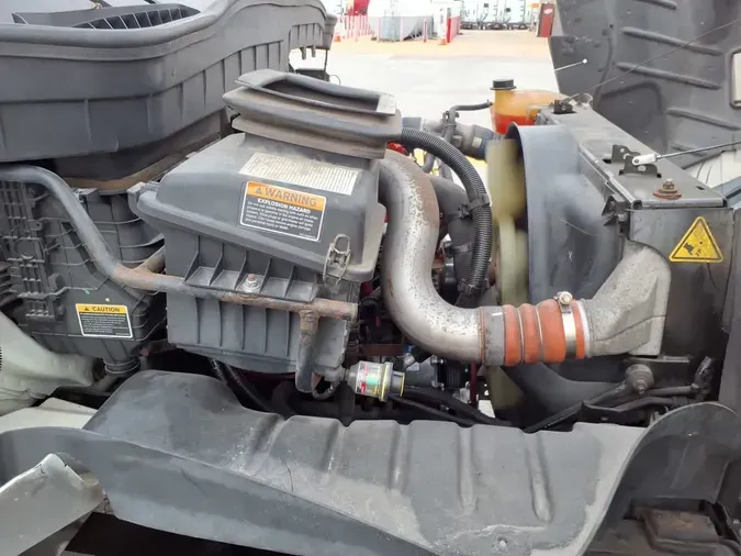 2020 NAVISTAR INTERNATIONAL MV607 (4X2)