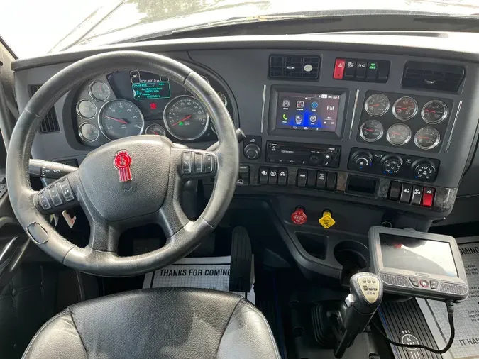 2020 Kenworth W990