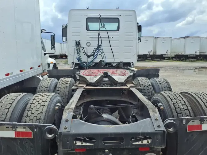 2019 VOLVO VNL64T-300