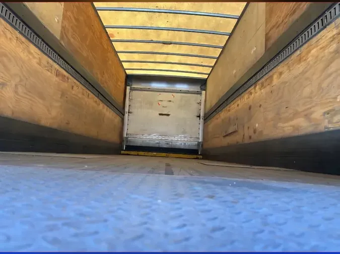 2018 FREIGHTLINER/MERCEDES M2 106