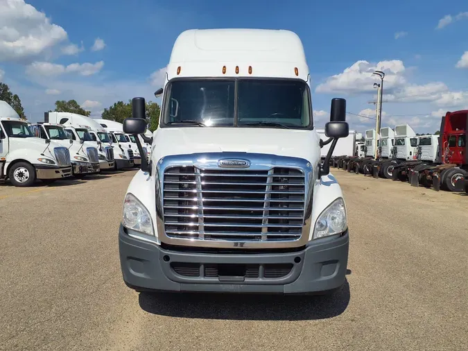 2019 FREIGHTLINER/MERCEDES CASCADIA 125