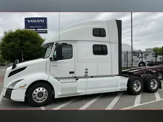 2019 Volvo VNL64T860