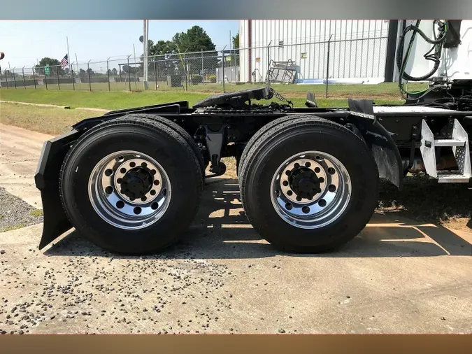 2021 INT LT625 6x4
