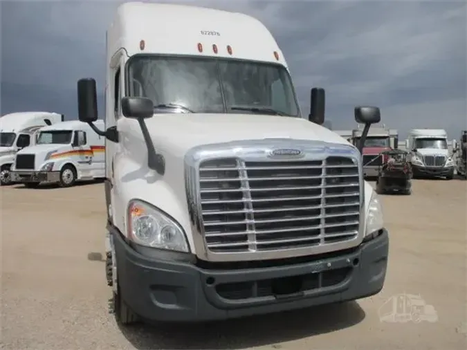 2018 FREIGHTLINER CASCADIA 125916d70f0555bb7ef69e22873ec36ab14