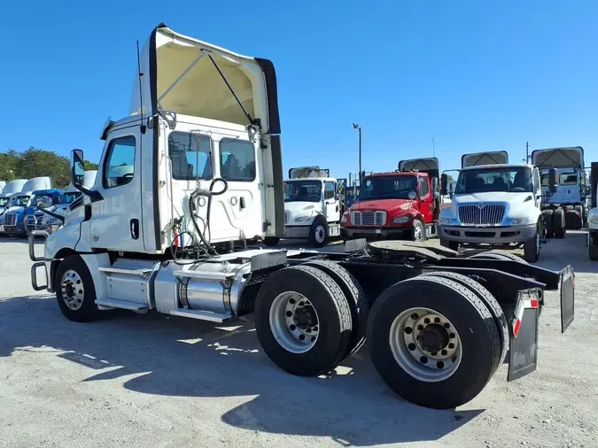 2020 FREIGHTLINER/MERCEDES NEW CASCADIA PX12664917381e80858c0a66e1ddb260fe053c3