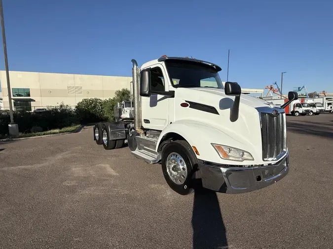 2023 Peterbilt 579