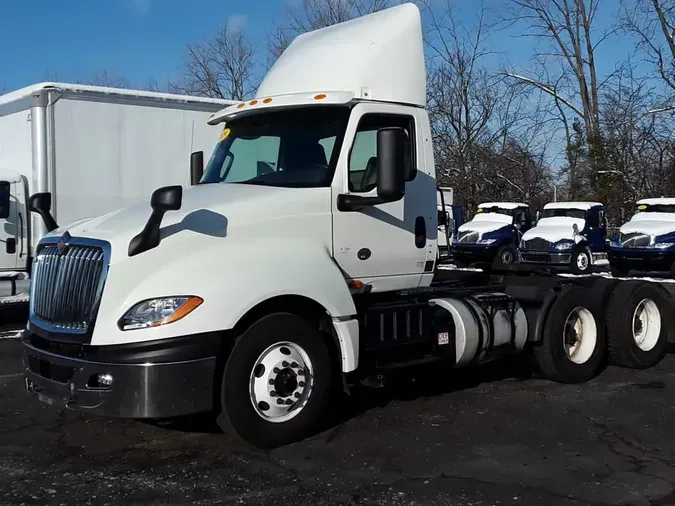 2019 NAVISTAR INTERNATIONAL LT625 DAYCAB T/A91757f3243e65fc0a9a6748db6b208d8