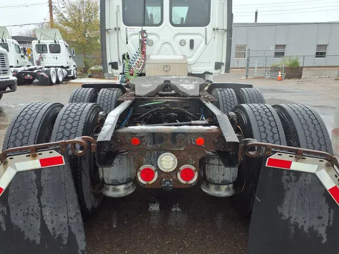 2018 FREIGHTLINER/MERCEDES CASCADIA 125