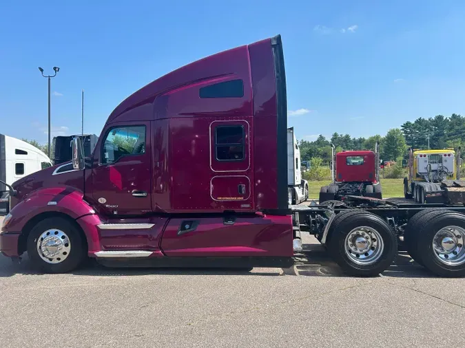 2022 Kenworth T680