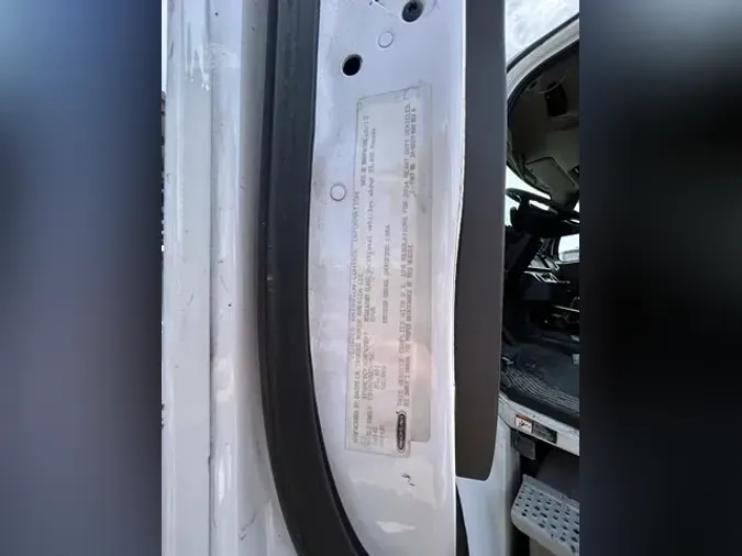 2014 FREIGHTLINER BUSINESS CLASS M2 106