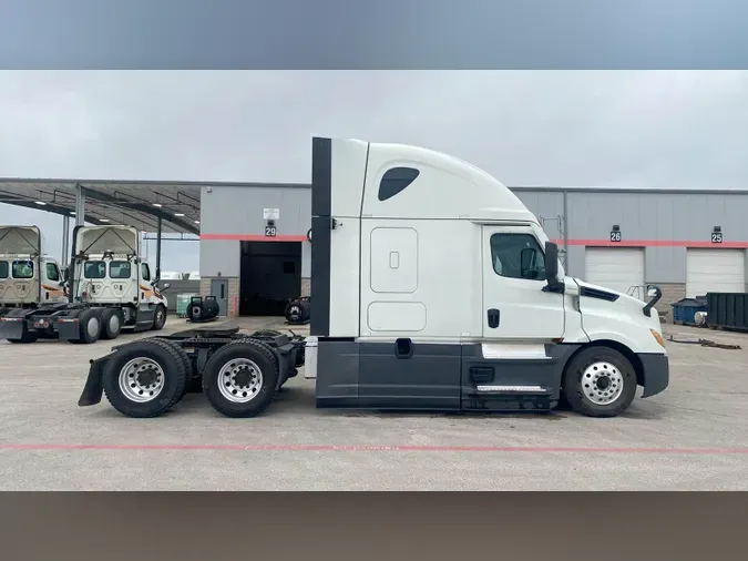 2021 Freightliner Cascadia