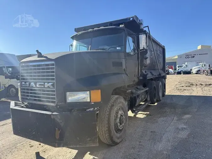 1996 MACK CL753