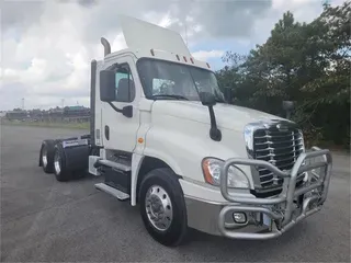 2018 FREIGHTLINER CASCADIA 125