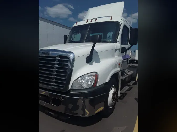 2018 FREIGHTLINER/MERCEDES CASCADIA 125