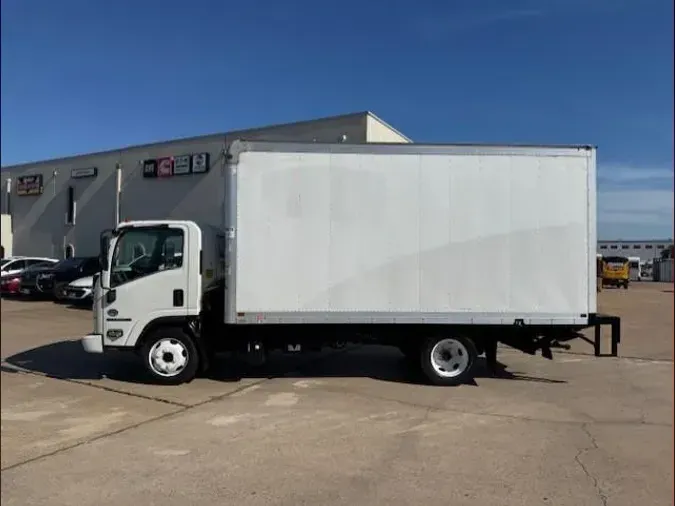 2022 Isuzu NPR-XD