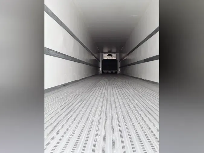 2017 VANGUARD TRAILER CORP R8000B 53/102/162