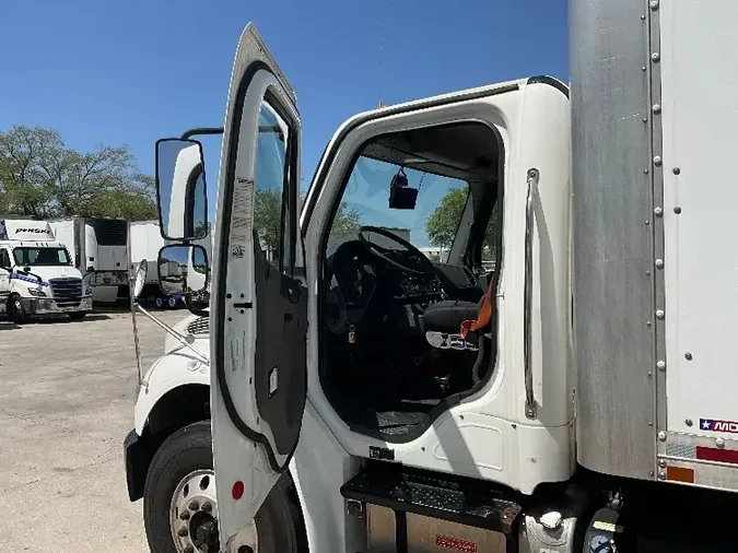 2019 Freightliner M2