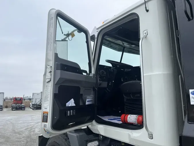 2026 MACK GR64B9192d289f47fef5375fa0cba507f6a9d