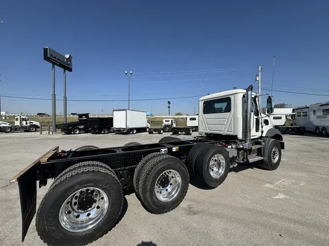 2026 MACK GRANITE 84BR