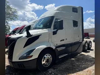 2026 VOLVO TRUCK VNL64TV04