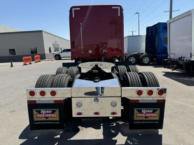 2022 Freightliner CORONADO