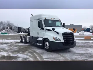 2021 Freightliner Cascadia 126