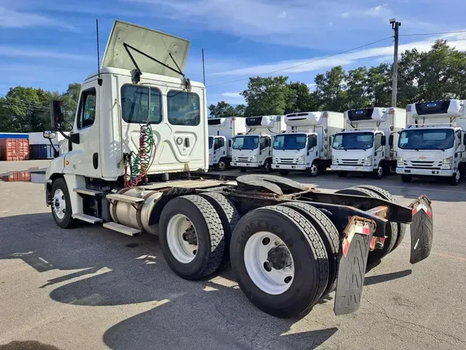 2020 FREIGHTLINER/MERCEDES CASCADIA 125919b1b94a550728a1f011b7fd08128cf