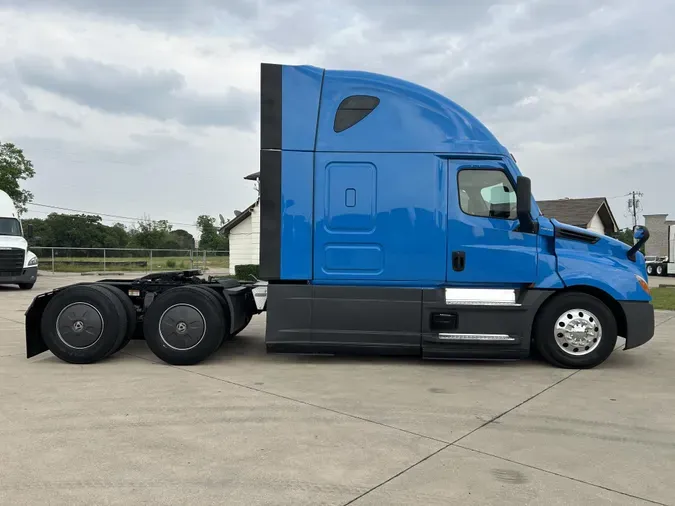 2022 Freightliner Cascadia