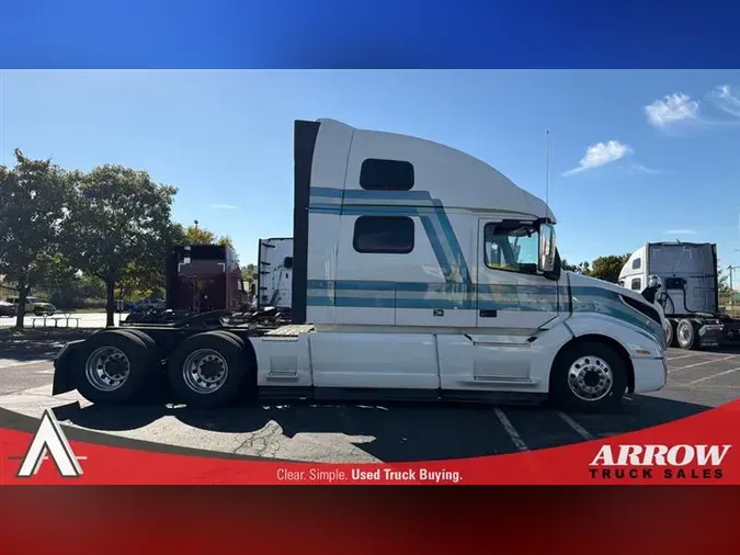 2022 VOLVO VNL64T860