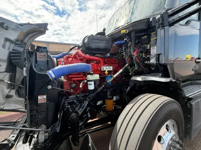 2023 KENWORTH T680919ce3f0d0e83b932f4c00692aed9fb7